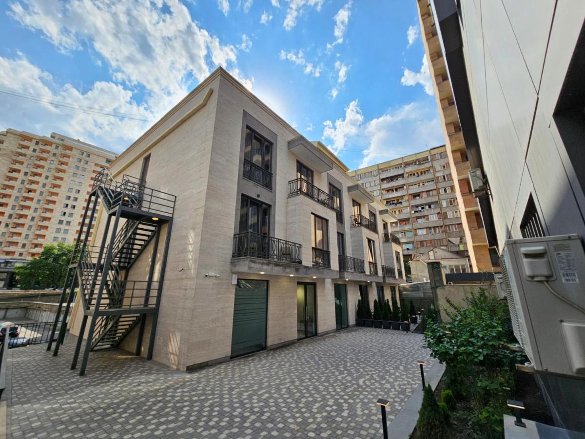 Orion Aparthotel Erevan Exterior foto